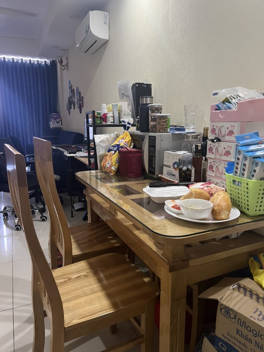 Thu mua bàn ăn gia đình quận 4