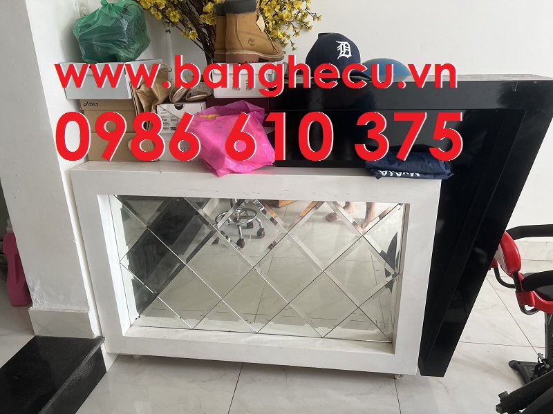 Thu mua bàn lễ tân tại quận 6