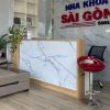 Quầy lễ tân nha khoa vân đá