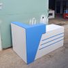 Quầy lễ tân chữ L xanh trắng 1m6 x 1m giá rẻ