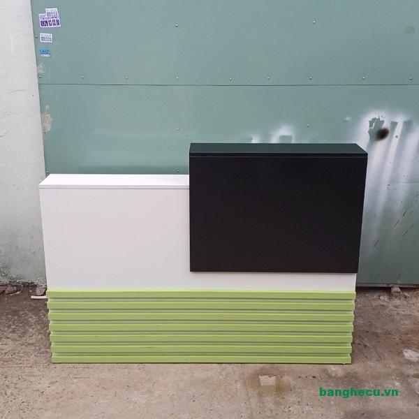 Quầy lễ tân 1m4 lam sóng ngang