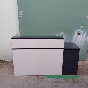 Quầy lễ tân 1m6 trắng đen giá rẻ