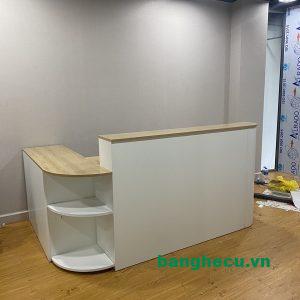 Quầy lễ tân bo cong chữ L giá rẻ