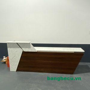 Quầy lễ tân 2m4 thanh lý giá rẻ
