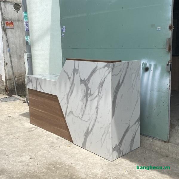 Quầy lễ tân 1m9 thanh lý giá rẻ - Ảnh 2