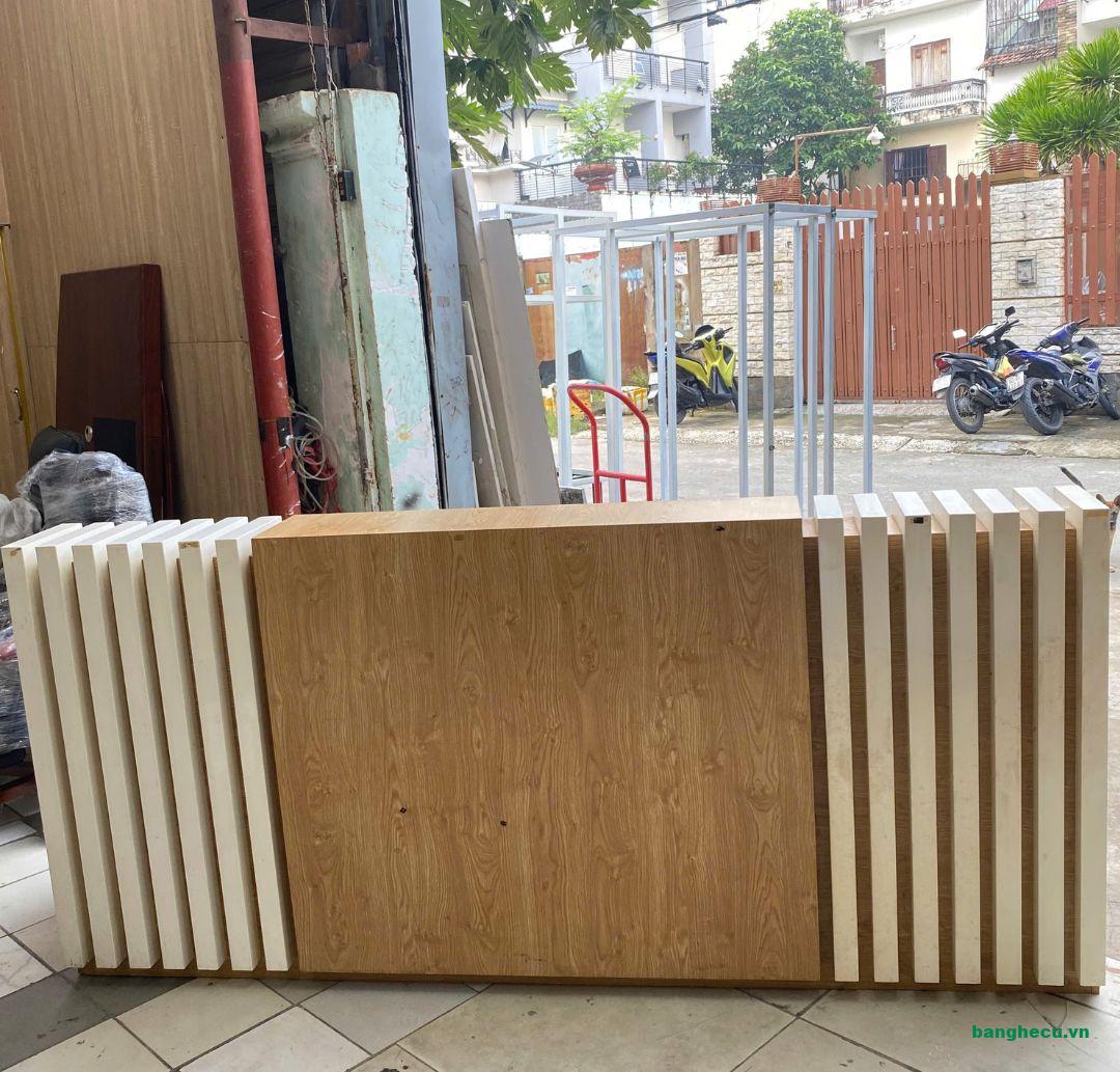 Thanh lý quầy lễ tân văn phòng 2m4