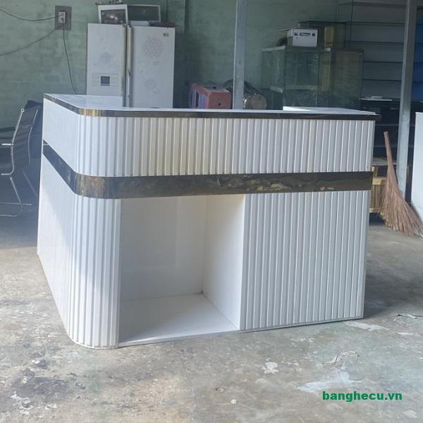 Quầy lễ tân chữ L 1m6 x 1m5 cũ