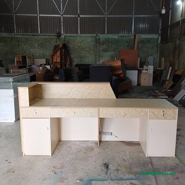 thanh ly quay le tan 2m4 mau kem van da1