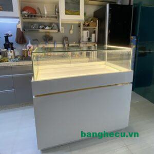 Tủ kính trưng bày 1m2 cửa kéo giá rẻ