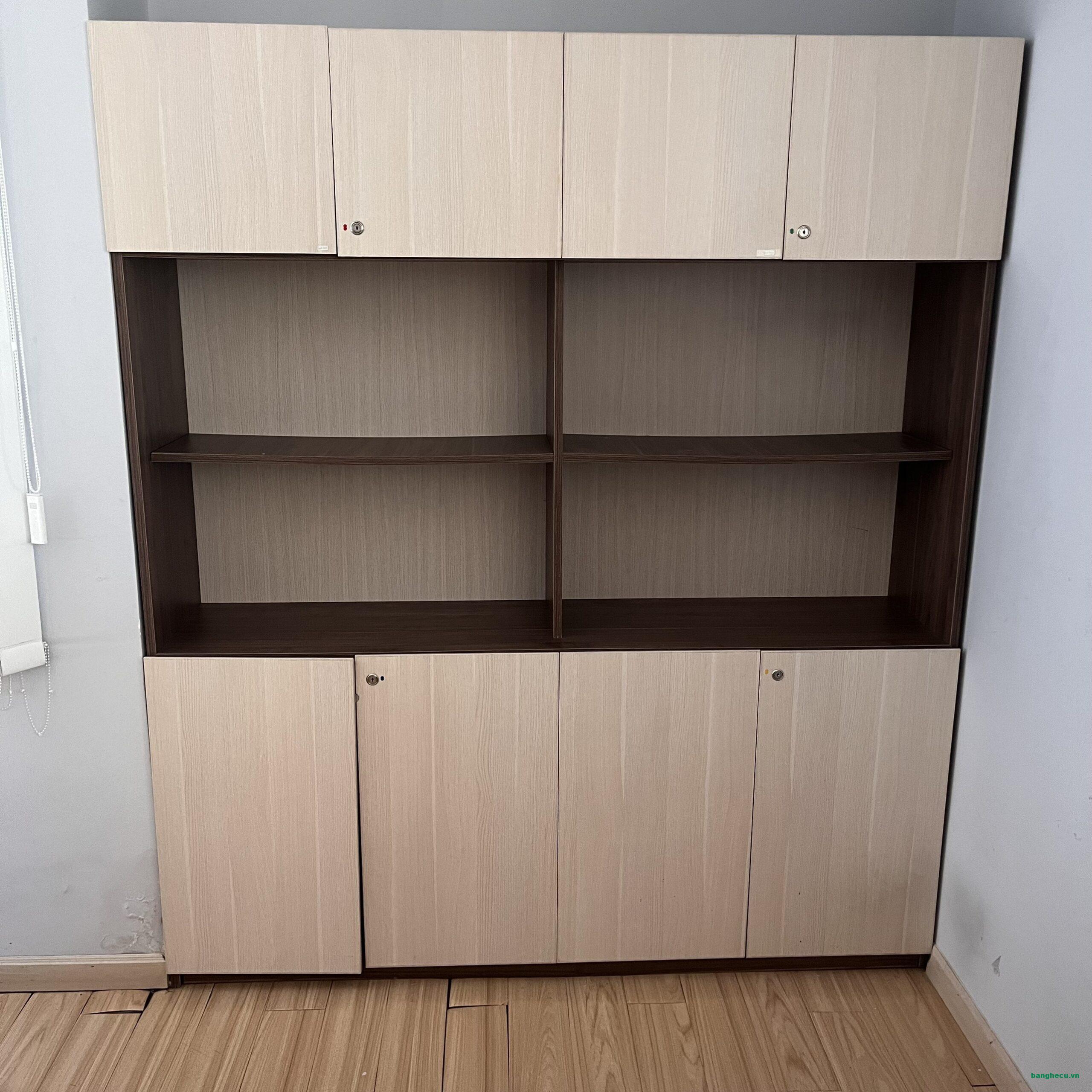 Tủ hồ sơ cũ 1m7 x 2m màu kem nâu mới 90%