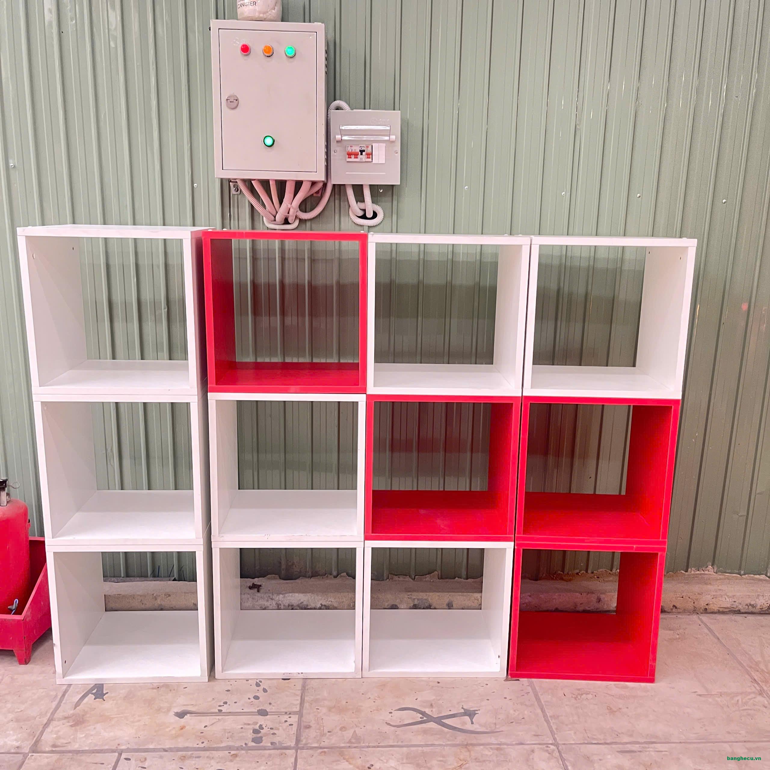 Kệ để hồ sơ nhiều ngăn cũ mới 90%
