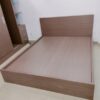 Giường gỗ công nghiệp 1m8x2m màu nâu tồn kho