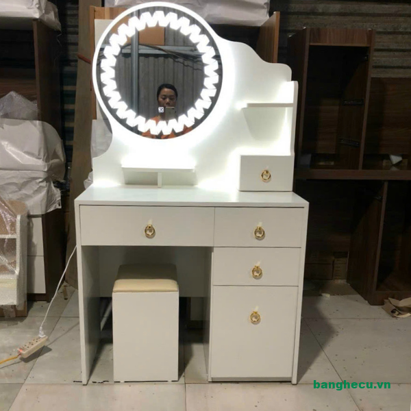 Bàn trang điểm gỗ MDF gương Led mới 99%