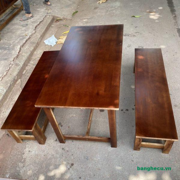 Bàn ăn kèm 2 băng ghế gỗ tự nhiên dài 1m2 màu nâu