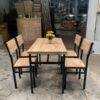 Bộ bàn ăn 4 ghế mặt gỗ chân sắt có tựa tồn kho
