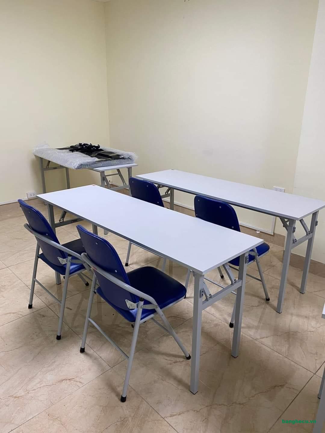 Bộ bàn học sinh 2 ghế Hòa phát mới 90%