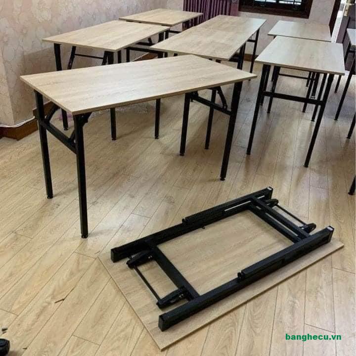 Thanh lý bàn làm việc xếp 1m2 x 60cm