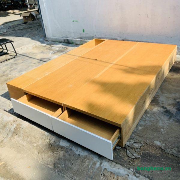 Giường ngủ không đầu có hộc 2m1x2m4 mới 95%