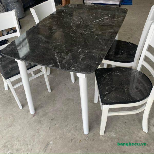 Bộ bàn ăn cabin 4 ghế mặt giả đá màu đen mới 99%