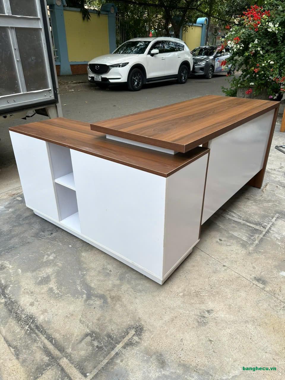 Thanh lý bàn giám đốc cũ chữ L mới 90%