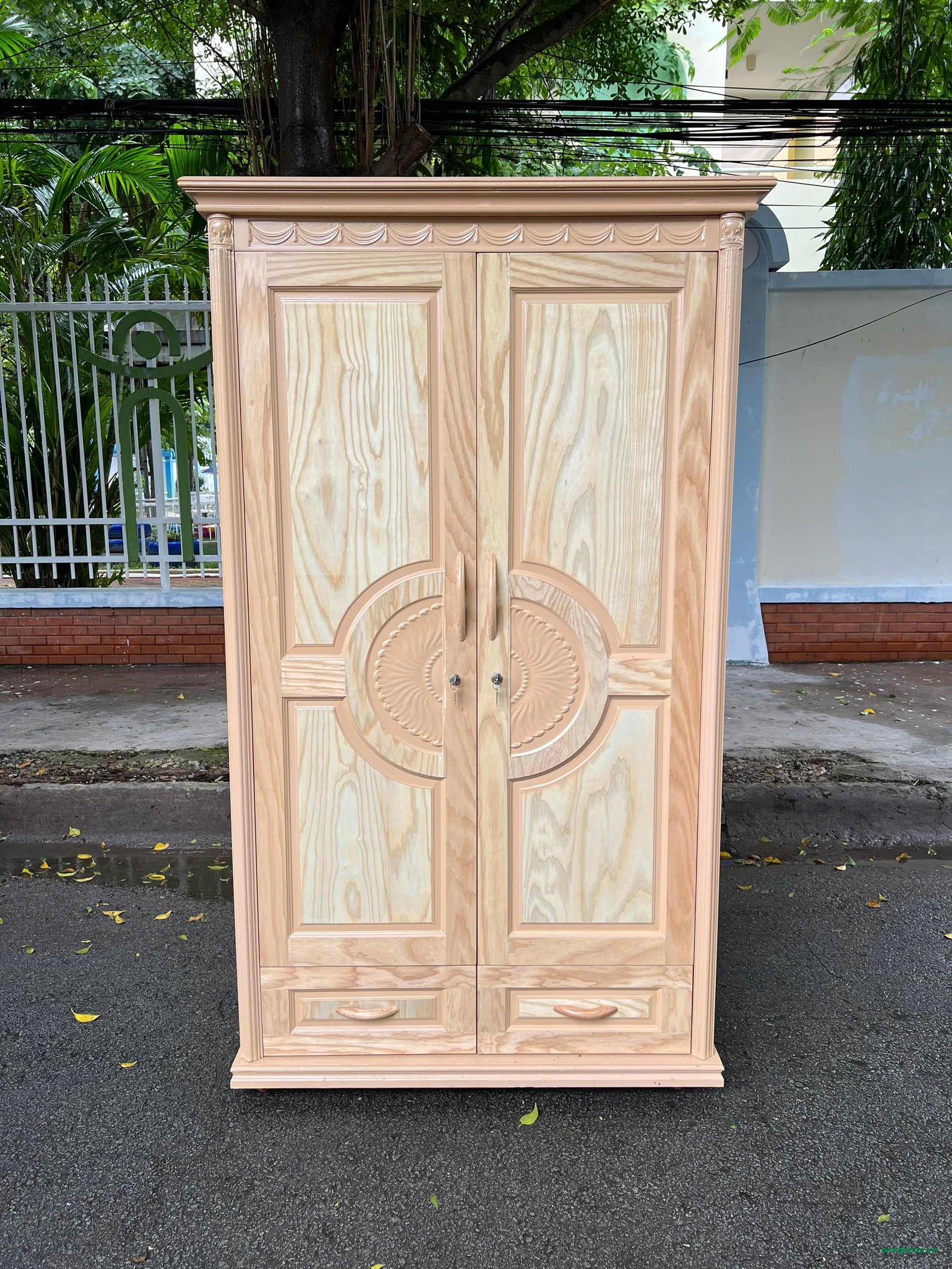 Thanh lý tủ quần áo gỗ 2 cánh mới 99%