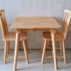 Bộ bàn 2 ghế cafe gỗ 7 nan màu tự nhiên mới 99%