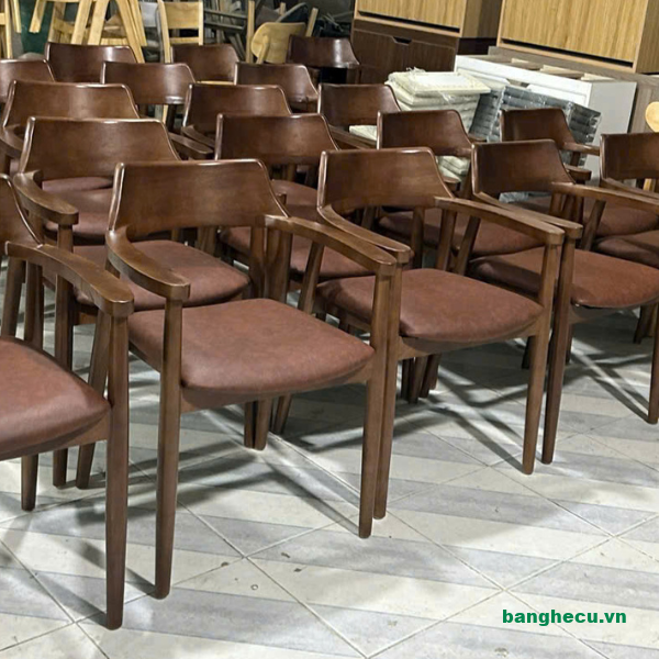 ghe-cafe-hiroshima-boc-nem-nau