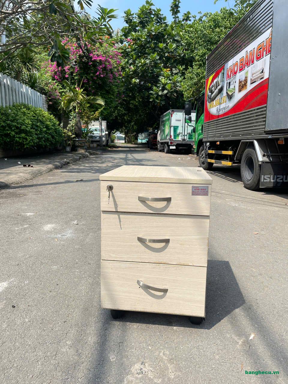 Hộc tủ di động 3 ngăn thanh lý mới 95%