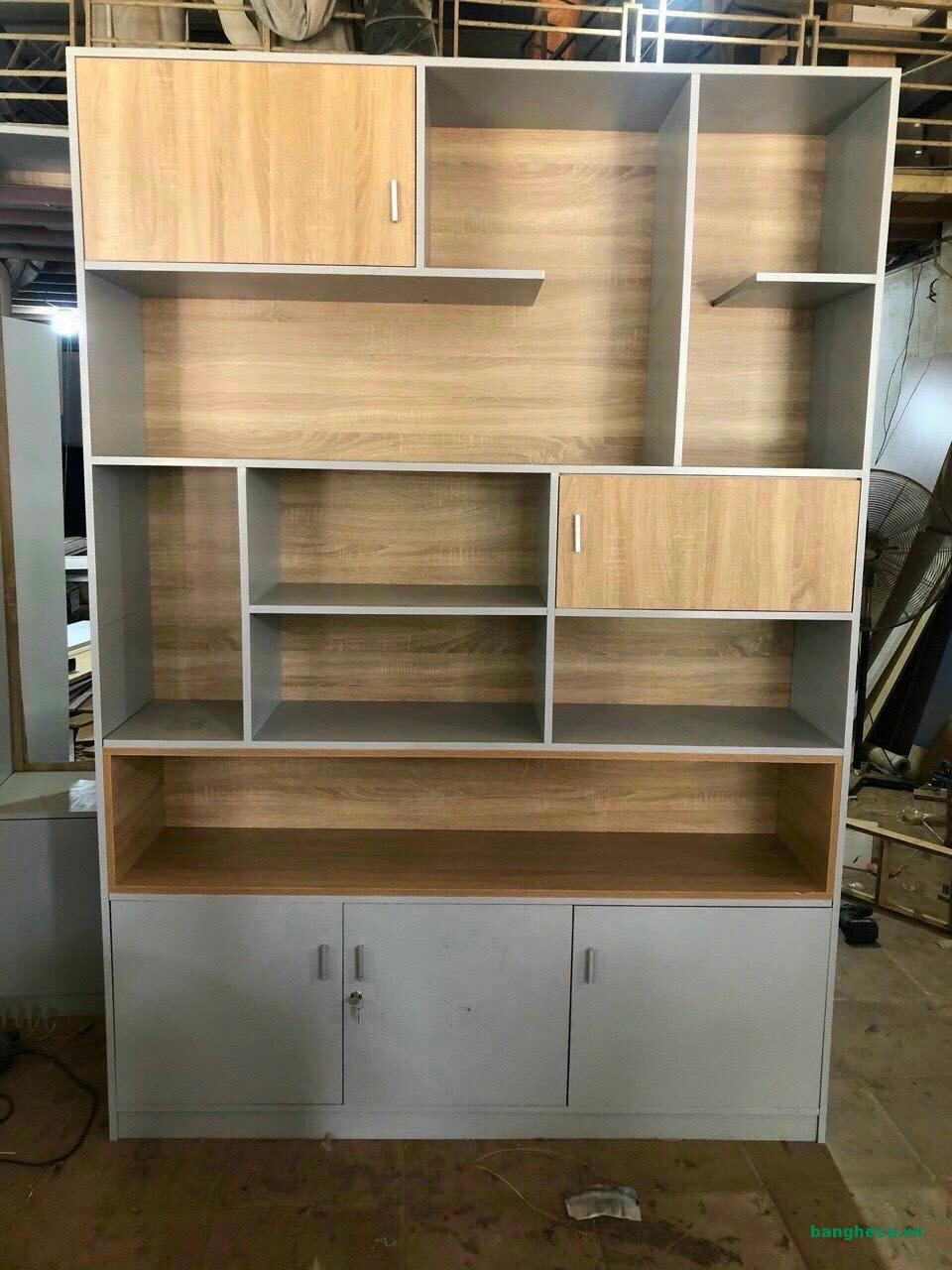 Tủ trưng bày mỹ phẩm 1m2 x 2m giá rẻ