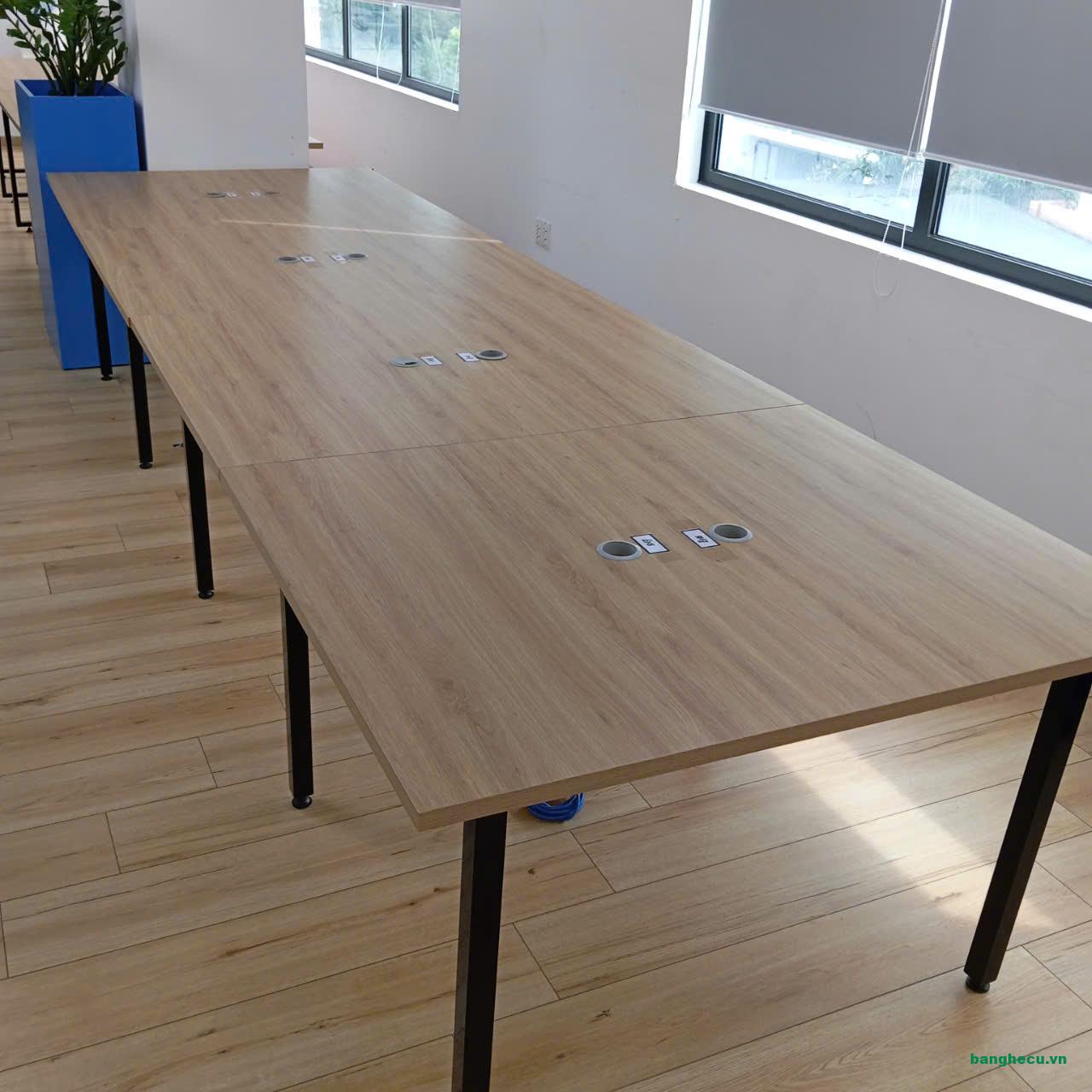 Thanh lý bàn làm việc nhóm 4m x 1m2 cũ