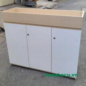 Thanh lý tủ hồ sơ có chậu để hoa mới 95%