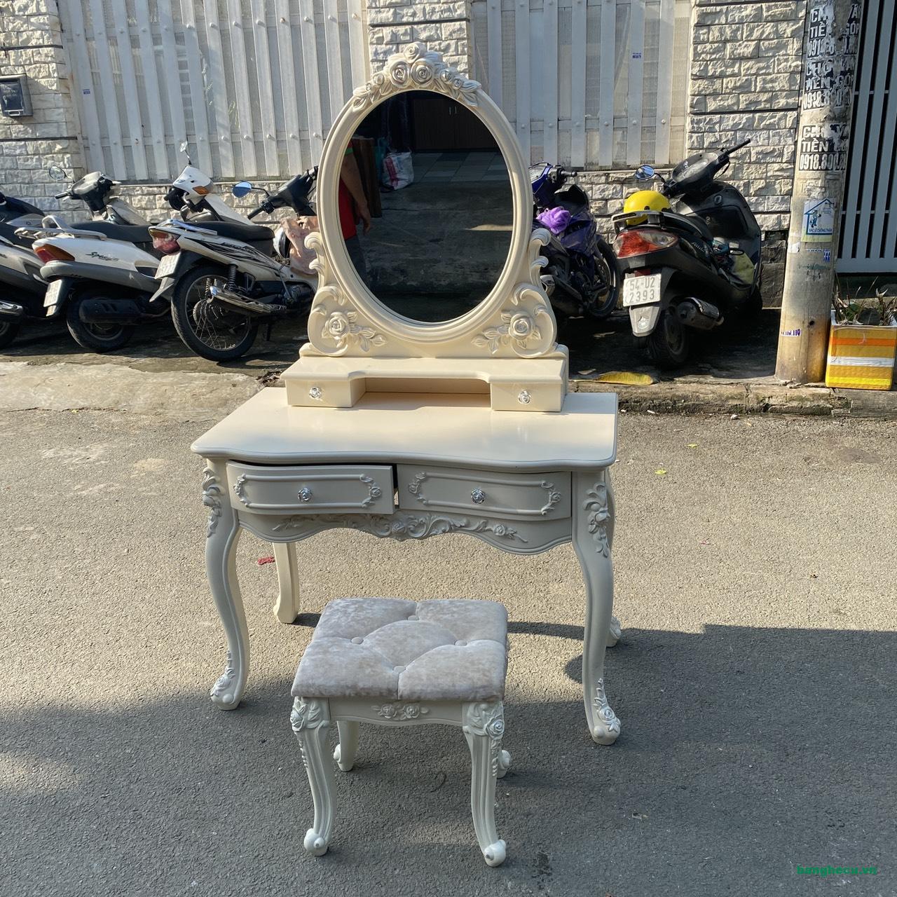 Bộ bàn ghế trang điểm tân cổ điển giá rẻ