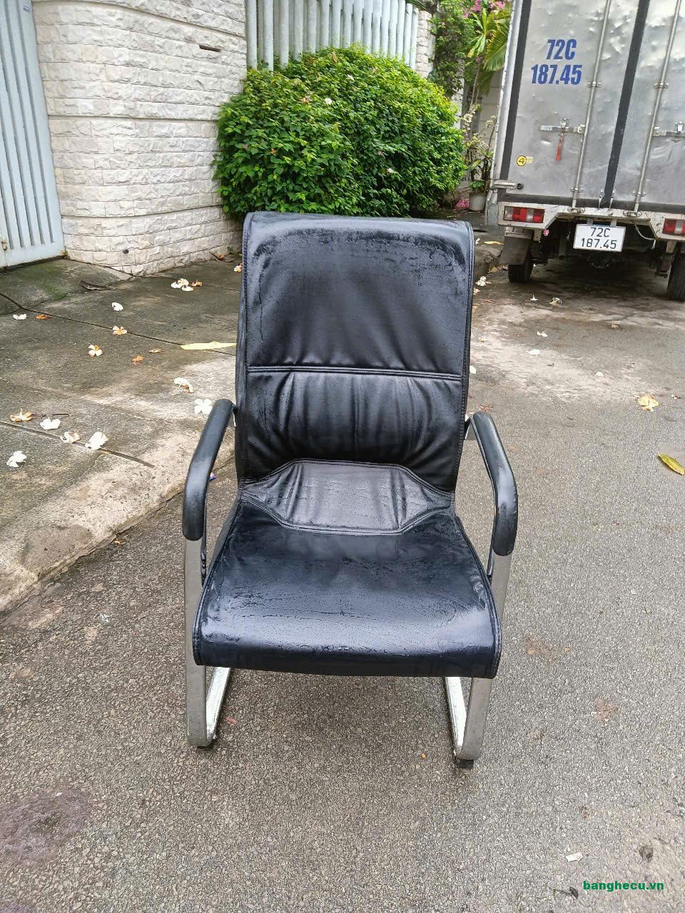 Ghế chân quỳ bọc da chân inox mới 90% - hàng cao cấp