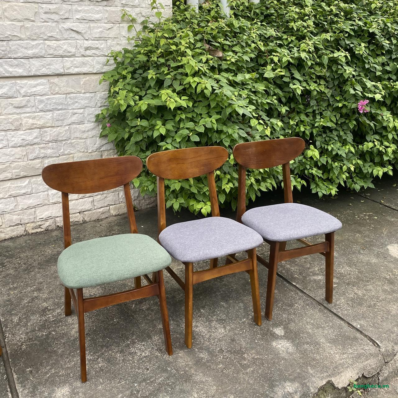 Ghế mango gỗ tự nhiên mặt nệm mới 99%