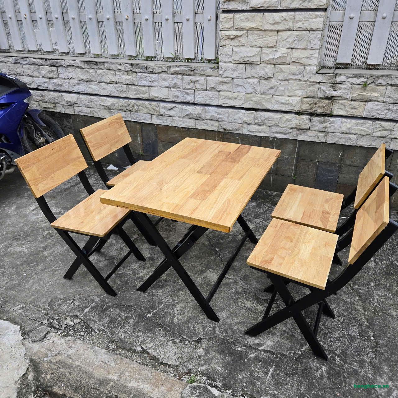 Bộ bàn ghế xếp chân sắt quán ăn