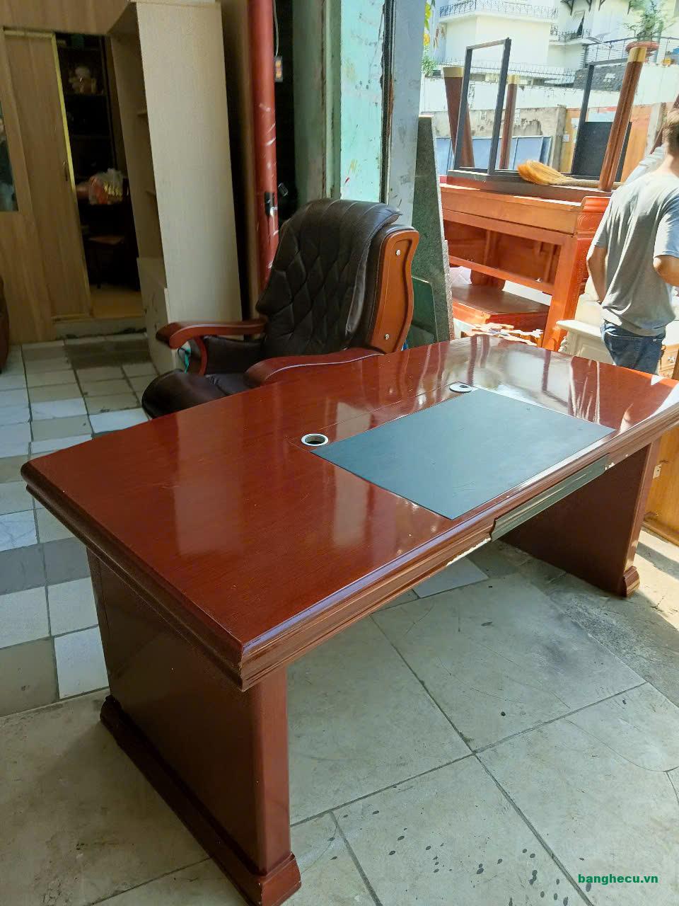 Bàn giám đốc Hòa Phát 1m8x90cm màu nâu mới 90% - Ảnh 2