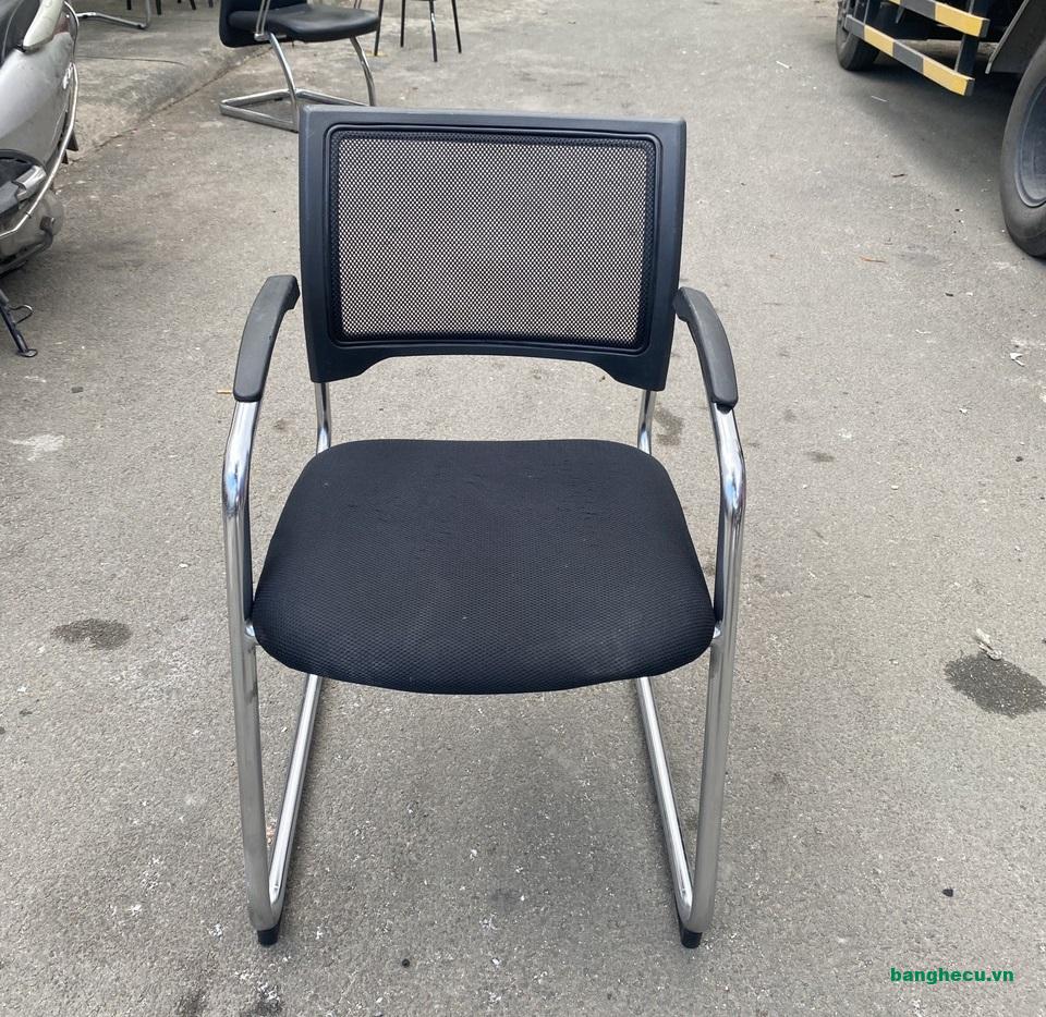 Ghế quỳ Hòa Phát lưng lưới chân inox màu đen