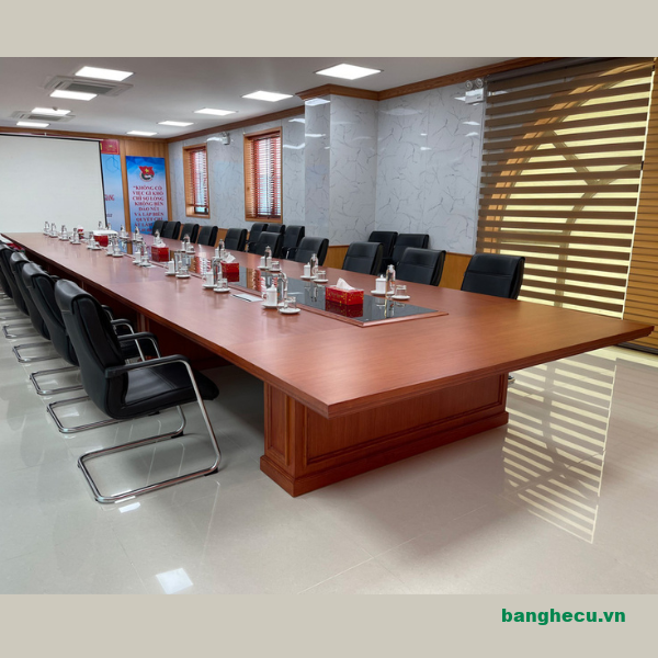 Bàn họp Hòa Phát 3m2x1m3 gỗ MDF chống ẩm mới 95%