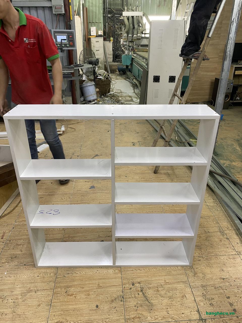 Kệ sách, kệ gỗ trang trí 1mx1m mới 90% - Ảnh 2