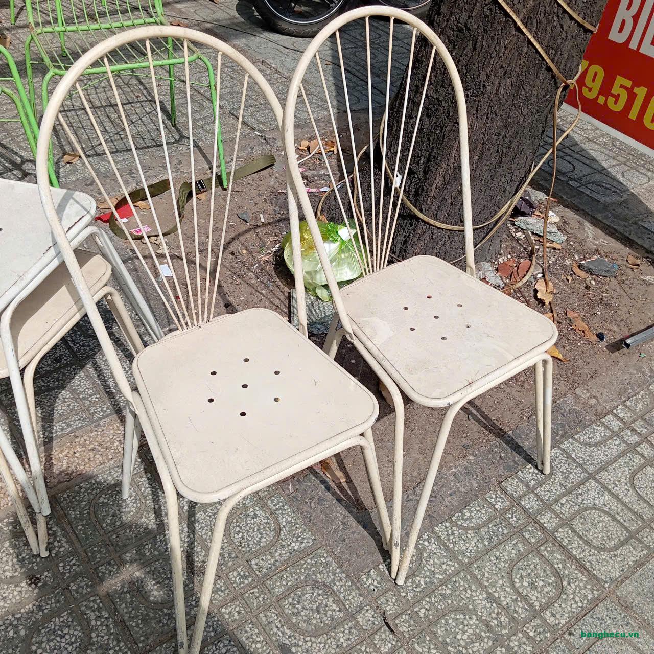 Ghế tăm quạt mặt tôn, ghế sắt sân vườn cũ - Ảnh 2