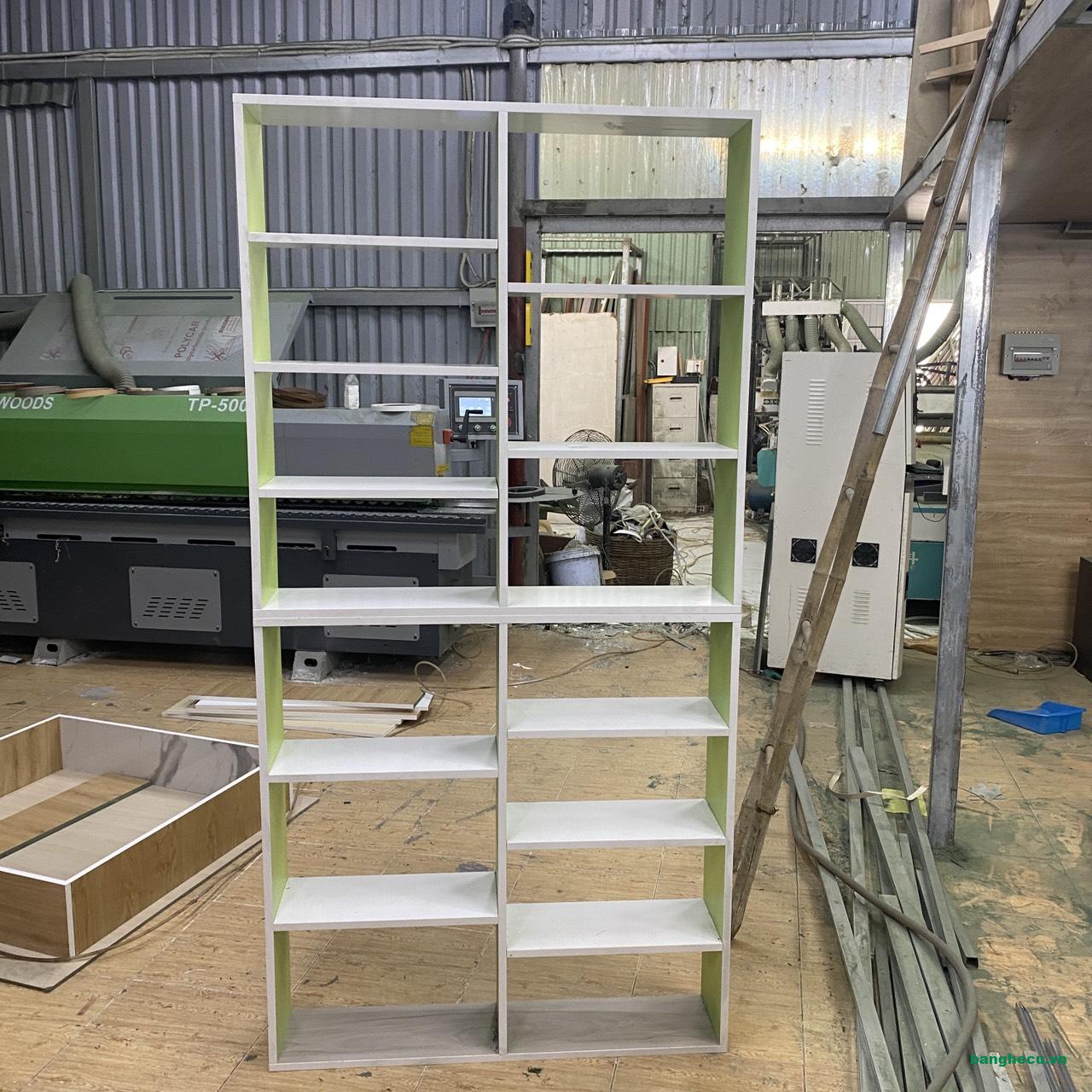 Kệ sách 1mx2m, kệ trưng bày gỗ công nghiệp thanh lý