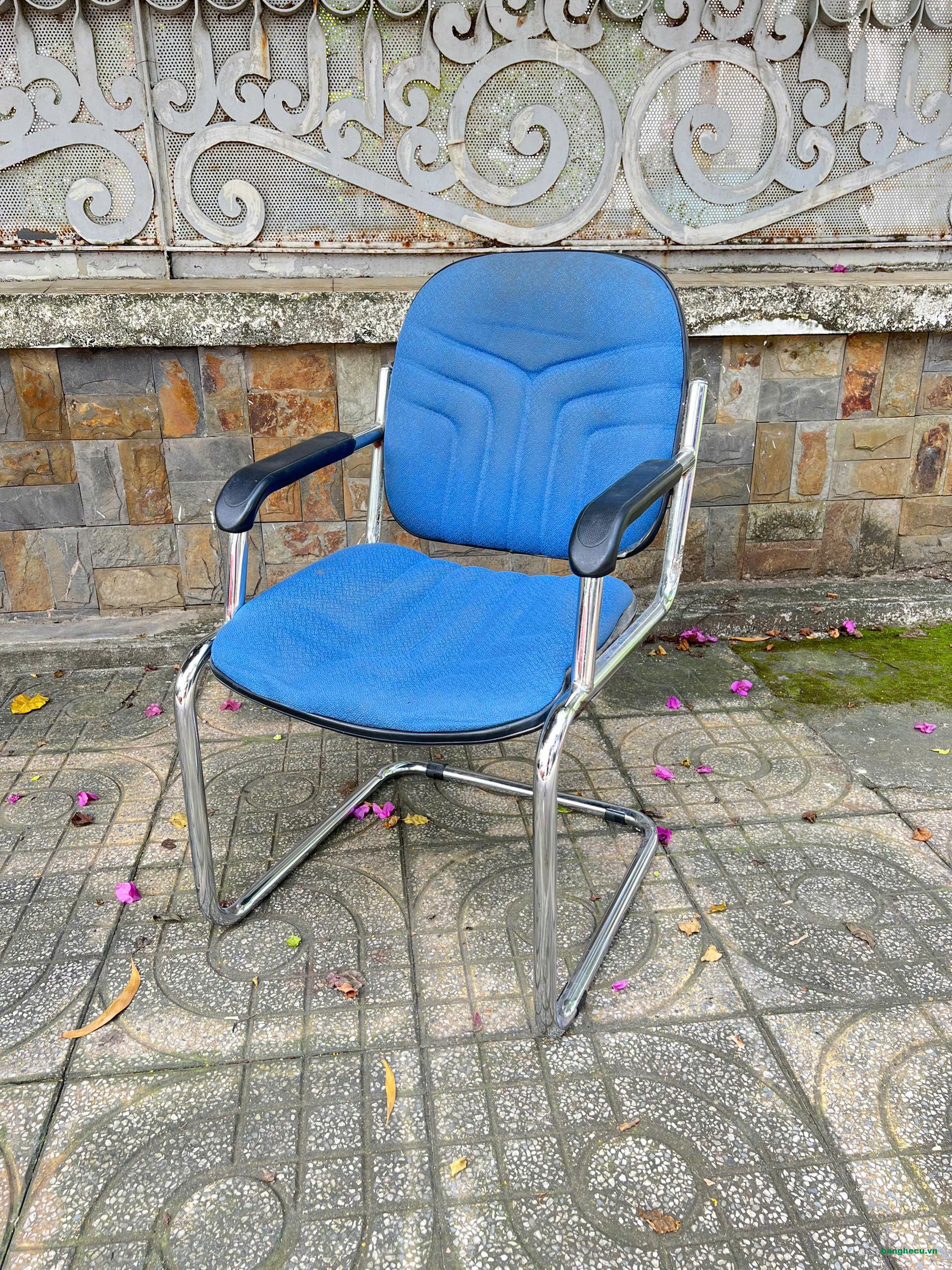 Ghế chân quỳ nhân viên đệm bọc vải chân inox - Ảnh 2