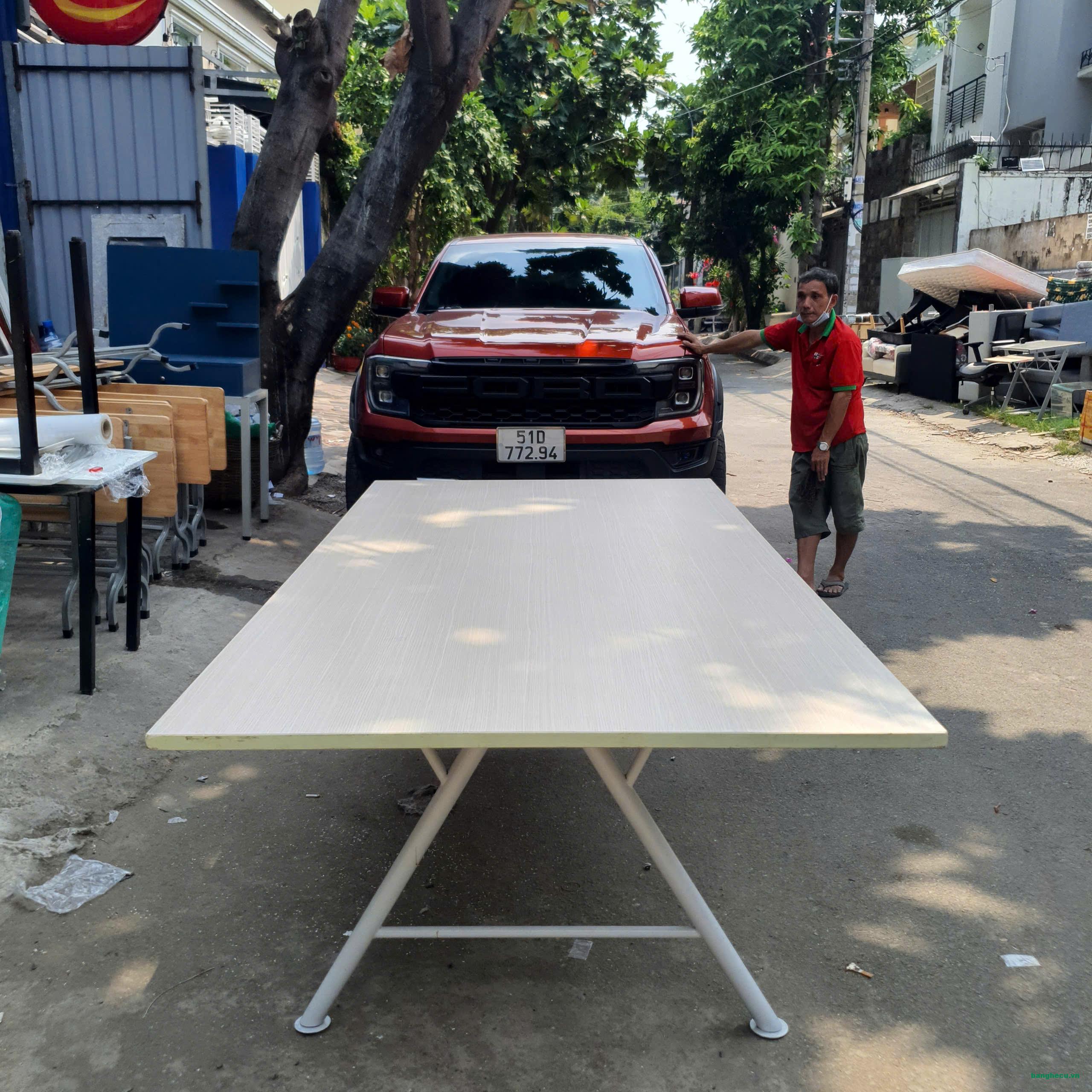 Bàn họp chân sắt hiện đại 1m2x2m4 như mới - Ảnh 2