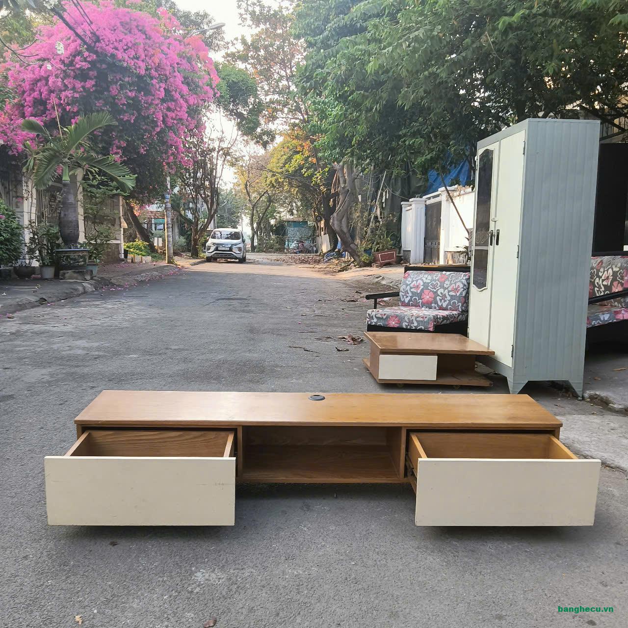 Kệ tivi phòng khách 2 hộc kéo dài 1m8 cũ - Ảnh 3