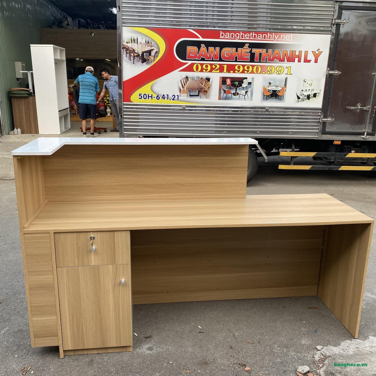 Quầy lễ tân, quầy thu ngân 2m có LED cao cấp - Ảnh 3