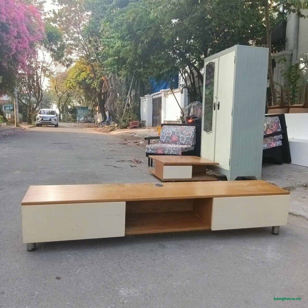 Kệ tivi phòng khách 2 hộc kéo dài 1m8 cũ