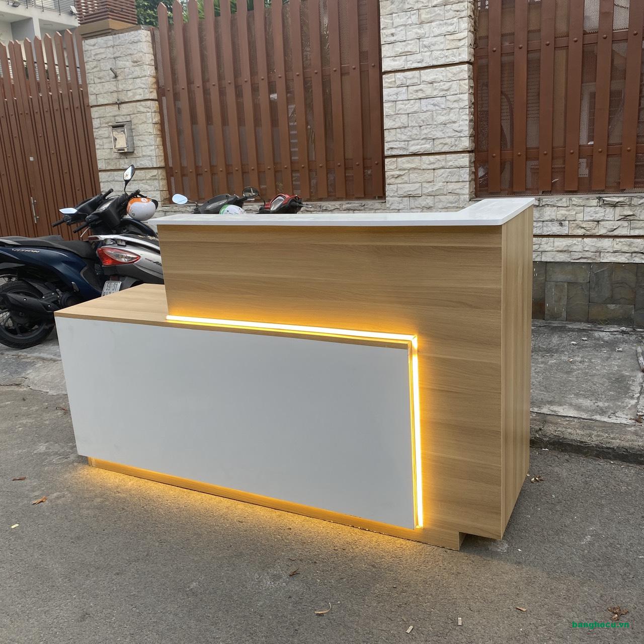 Quầy lễ tân, quầy thu ngân 2m có LED cao cấp - Ảnh 2