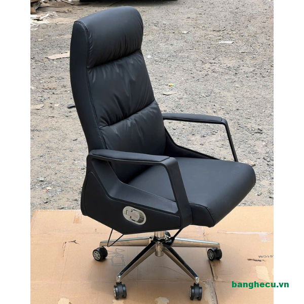Ghế xoay Giám đốc bọc da màu đen sang trọng