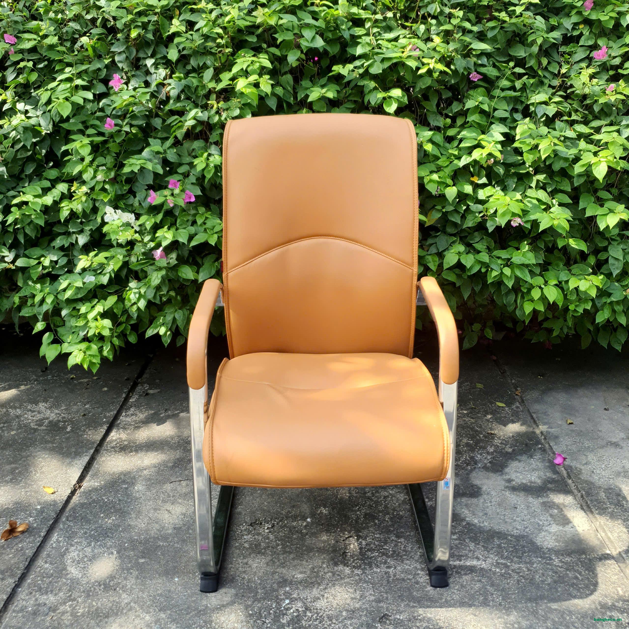 Ghế chân quỳ văn phòng bọc da màu nâu cao cấp