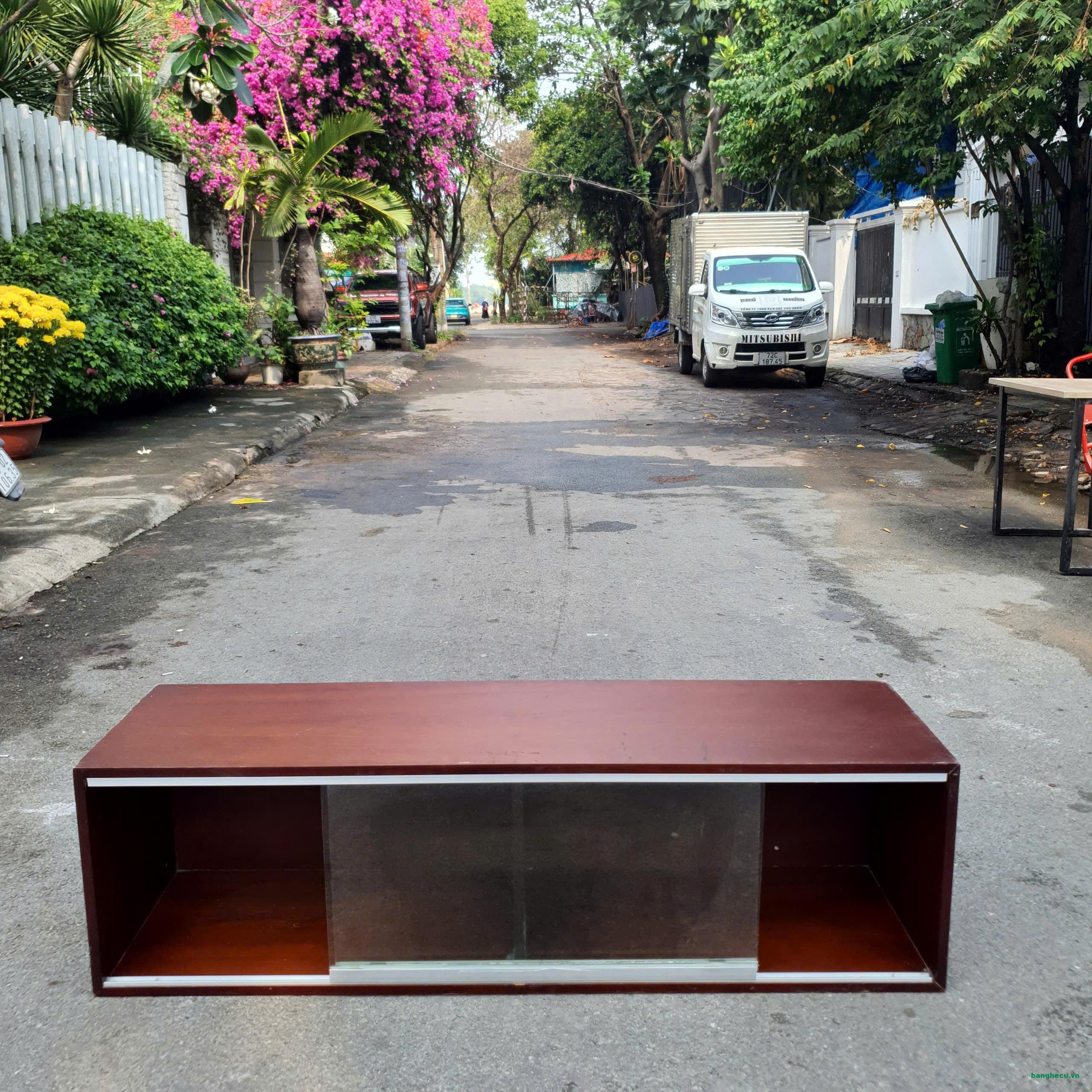 Tủ hồ sơ thấp cửa kính lùa gỗ công nghiệp 1m4x40cm cũ - Ảnh 2